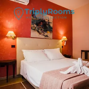 Triplyrooms Collection - Pisa Central Station